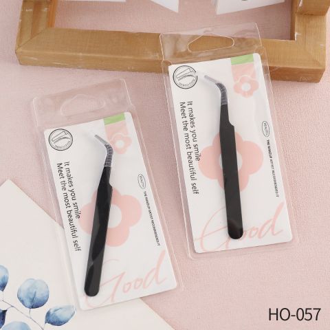 MIXUEER Black Curved Tip Eyebrow Tweezer – Professional Stainless Steel Precision Brow Tool with Protective Case, Ergonomic Non-Slip Grip for Easy & Precise Hair Removal, Makeup Artist Recommended