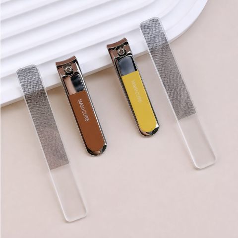 Spray-Painted Nail Clipper Set with Compact Nail File